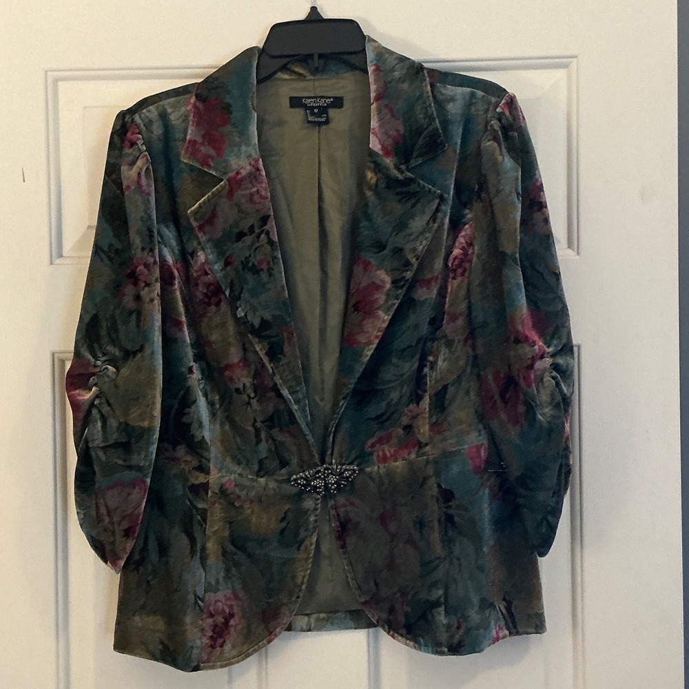 Karen Kane Green Floral Velvet Blazer